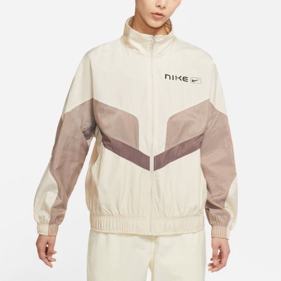 Original Nike Windbreaker | Vintage Nike Sportswear Running Jacket Khaki - Picture 1 of 8